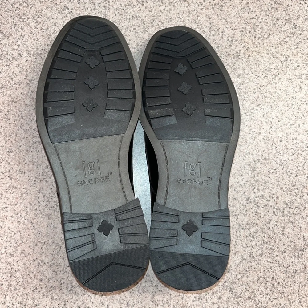 Brand New Never worn Men Dress shoes. Black with black laces.